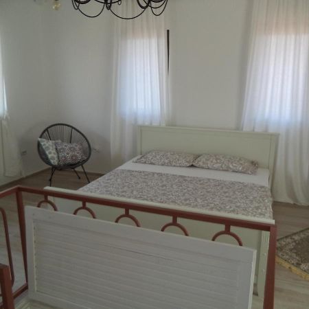 Chic Sea Front Apartment With Breathtaking Kotor Bay View Donji Stoliv Ngoại thất bức ảnh