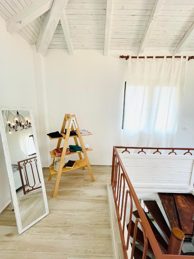 Chic Sea Front Apartment With Breathtaking Kotor Bay View Donji Stoliv Ngoại thất bức ảnh